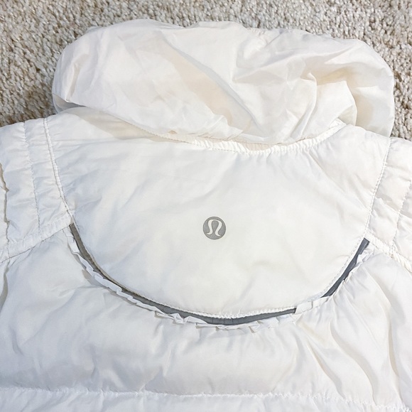new Lululemon Fluff Off puffer pullover (rare) - Picture 9 of 10